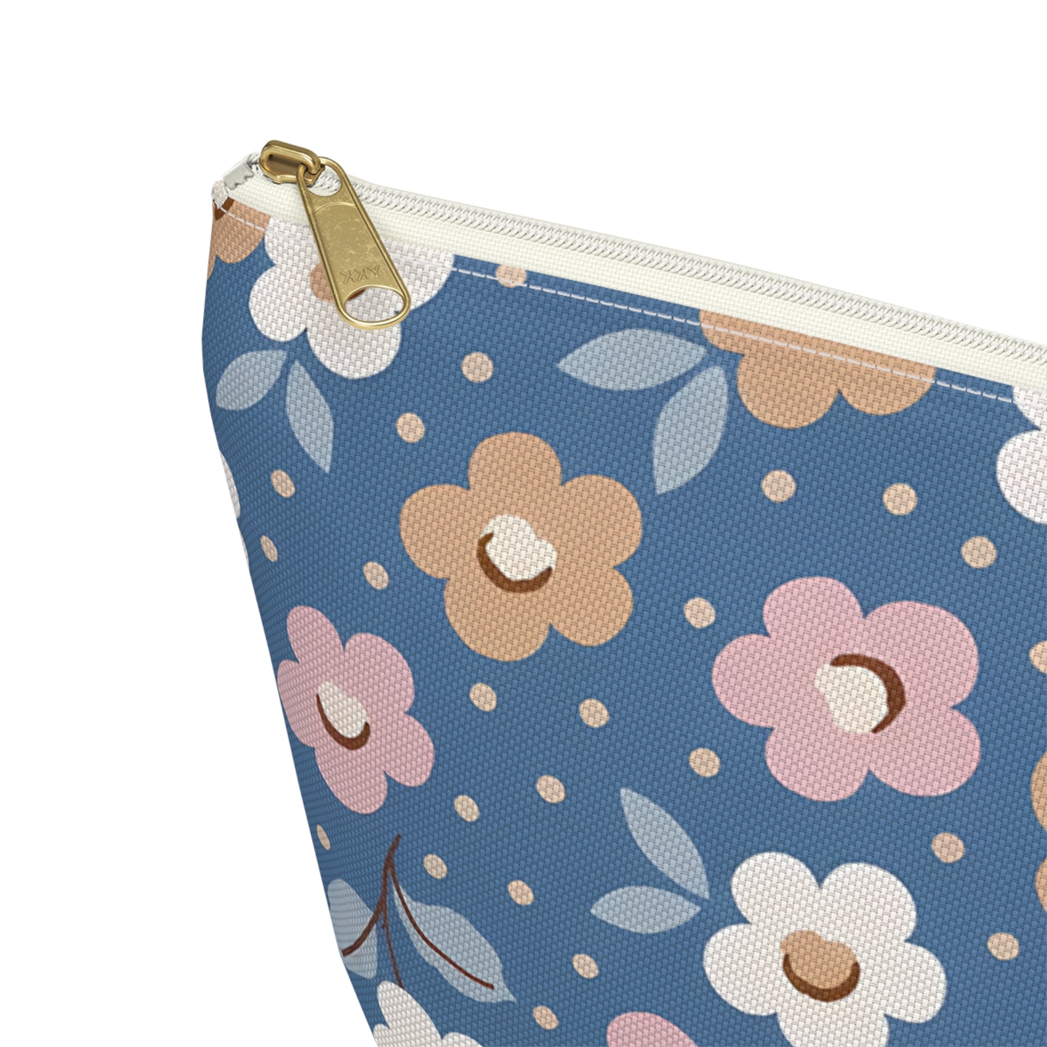Retro Daisy Floral Accessory Pouch