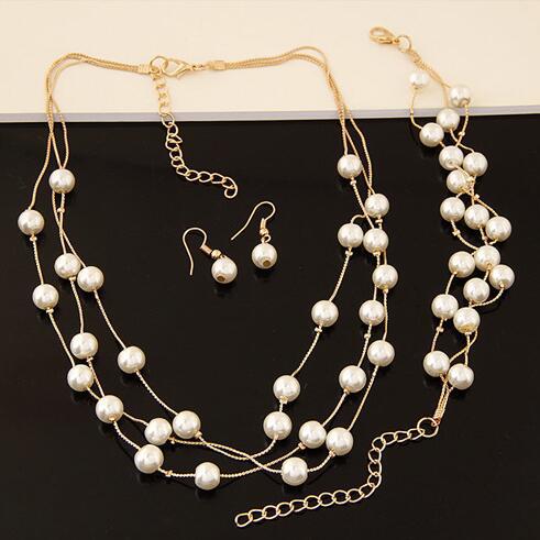 Elegant Bride and Bridesmaid Pearl Jewelry Set