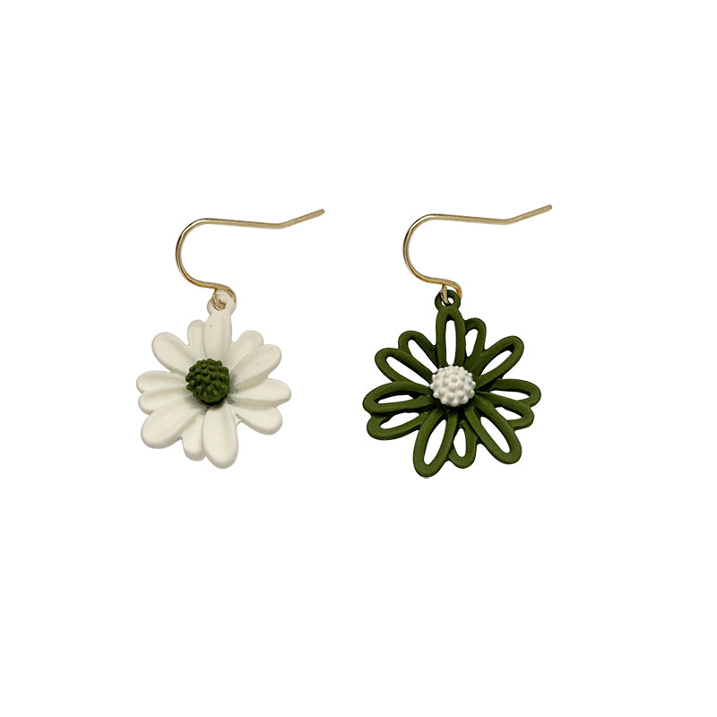 Asymmetrical Daisy Earrings - Korean Minimalist Style